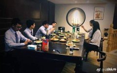 UIA国际教育中心招数学老师
