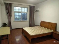 城市桃源附近三室2400元
